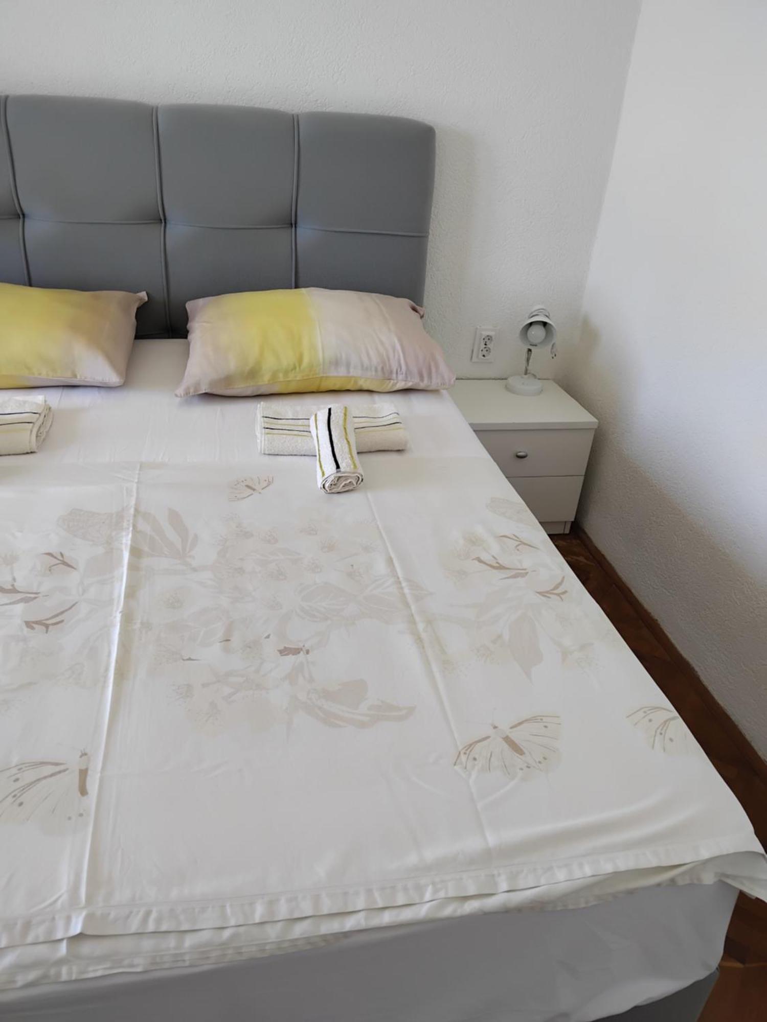 Rooms Anela With Large Common Tarrace And Beautiful Sea View 두브로브니크 외부 사진